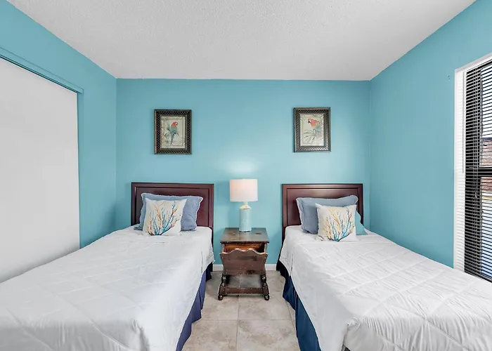 Sea Club #6 - Footprints In The Clearwater Beach